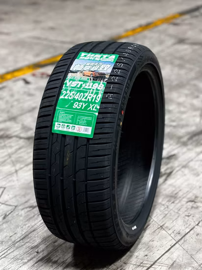 215/55R17/ 225/60/17 Pneus para carros esportivos de borracha natural
